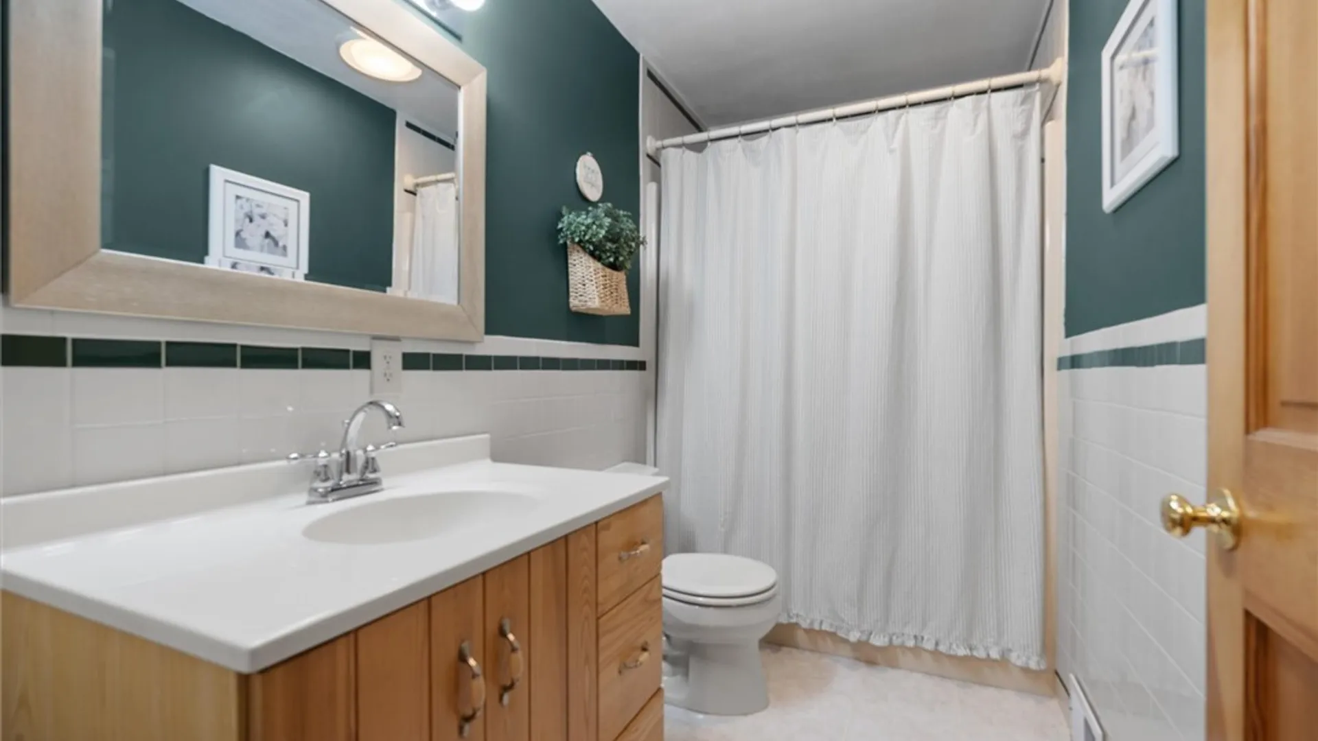 Property at 205 Garrett Drive, Manlius, NY 13104 13
