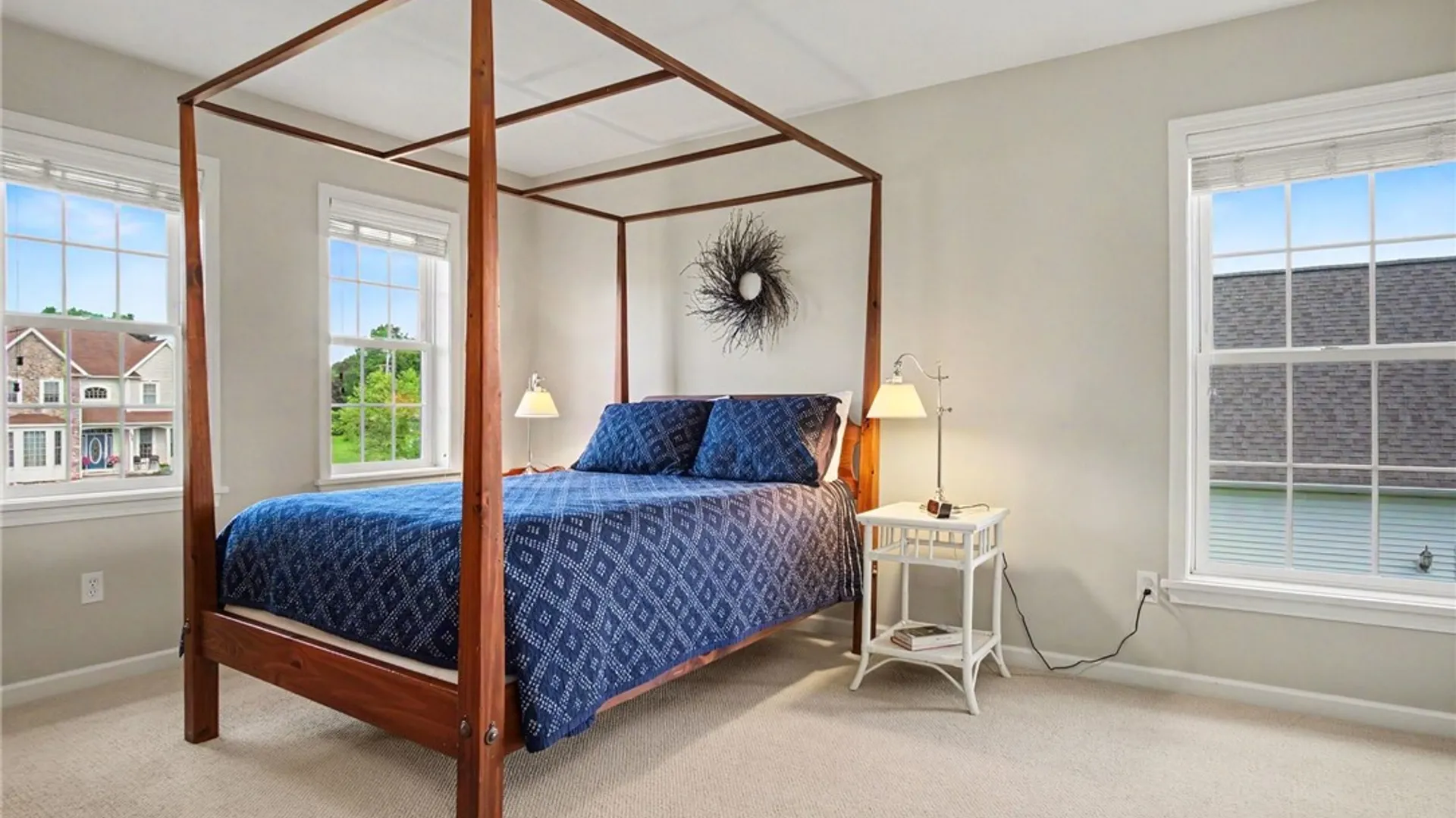Property at 1032 Castle Bridge Xing, Webster, NY 14580 18