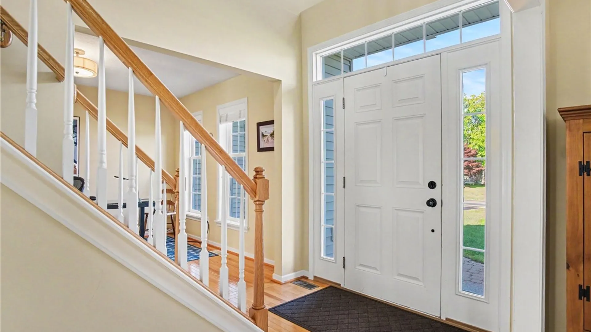 Property at 1032 Castle Bridge Xing, Webster, NY 14580 5