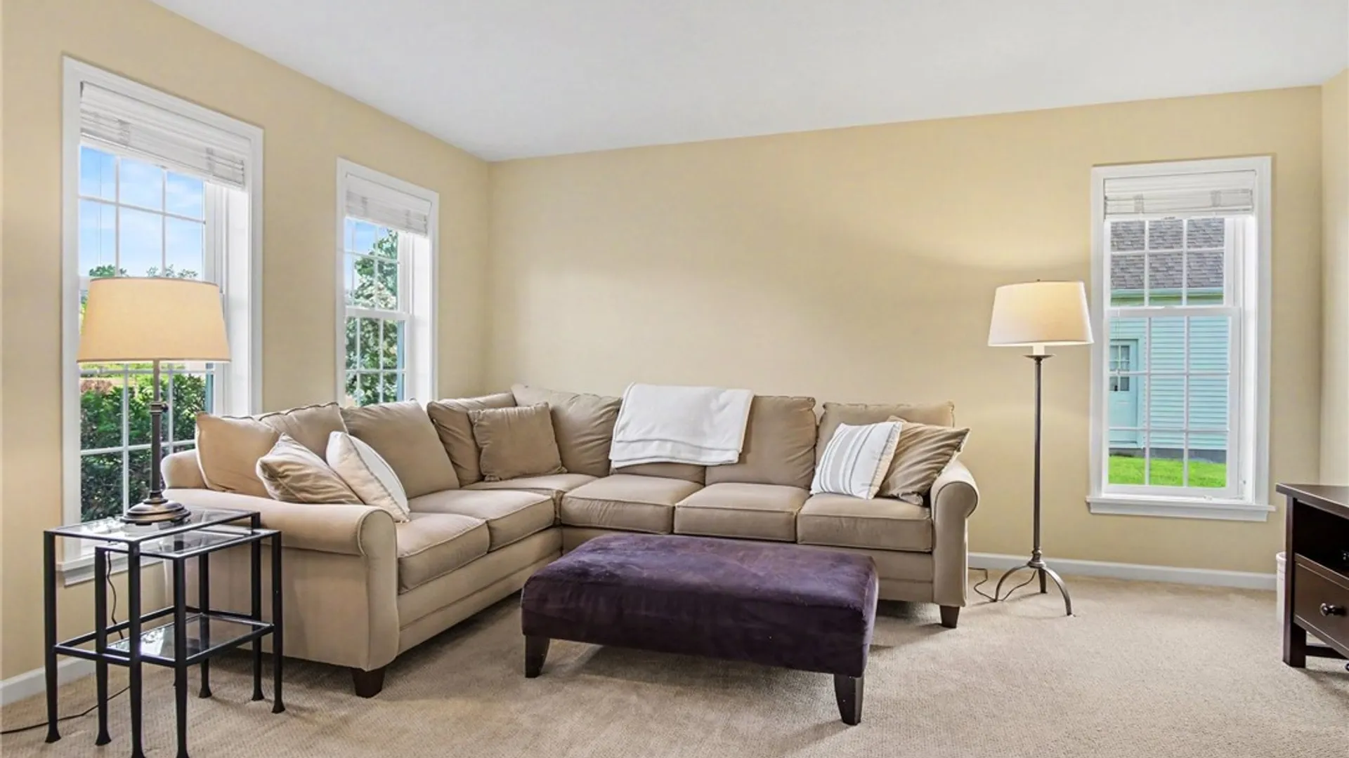 Property at 1032 Castle Bridge Xing, Webster, NY 14580 8