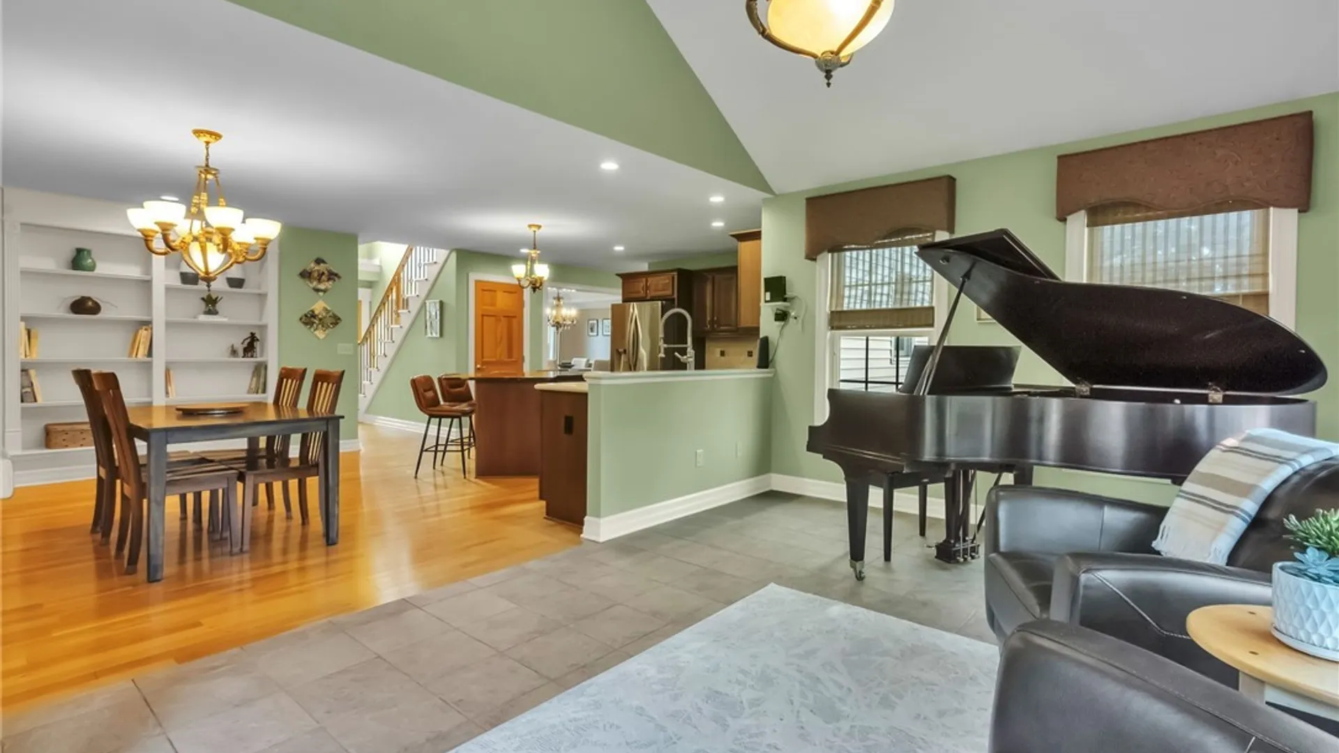 Property at 5551 Field Brook Drive, Clarence, NY 14051 13