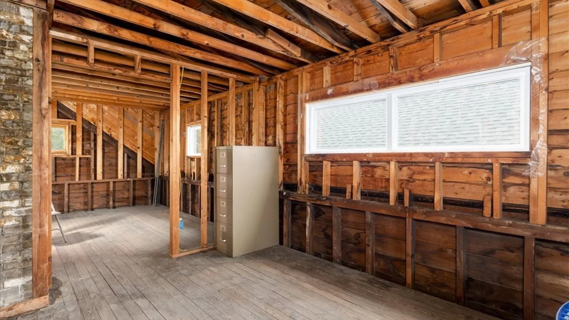 Property at 251 Westminster Avenue, Buffalo, NY 14215 11