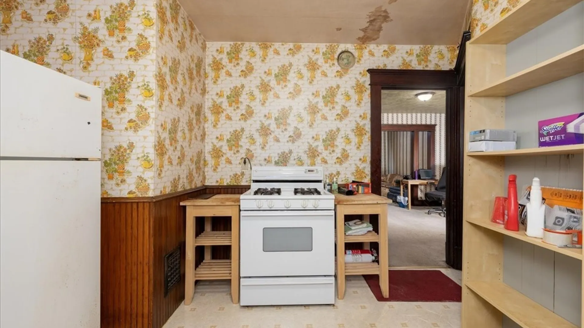 Property at 251 Westminster Avenue, Buffalo, NY 14215 4
