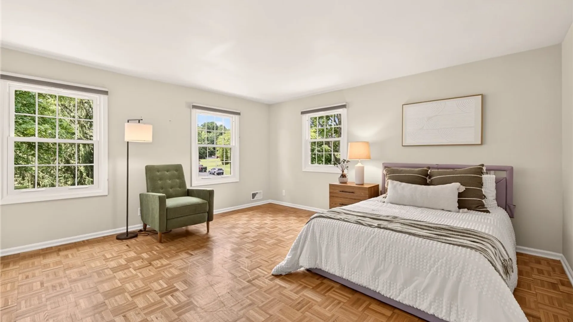 Property at 106 Stuyvesant Road, Pittsford, NY 14534 32