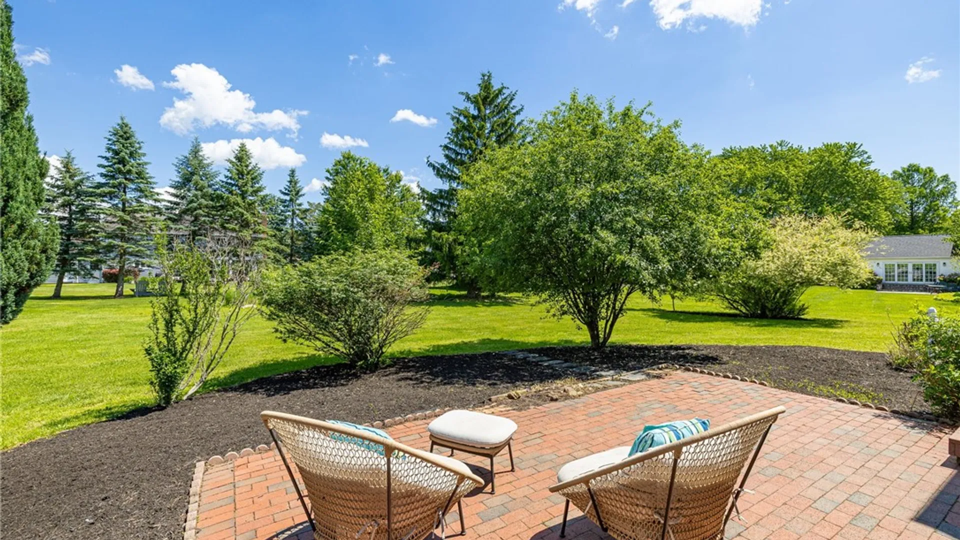 Property at 106 Stuyvesant Road, Pittsford, NY 14534 42