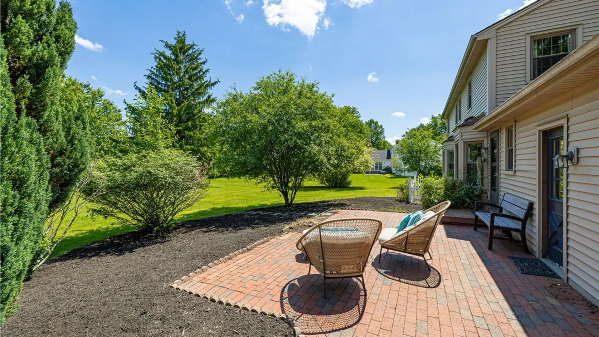 Property at 106 Stuyvesant Road, Pittsford, NY 14534 43