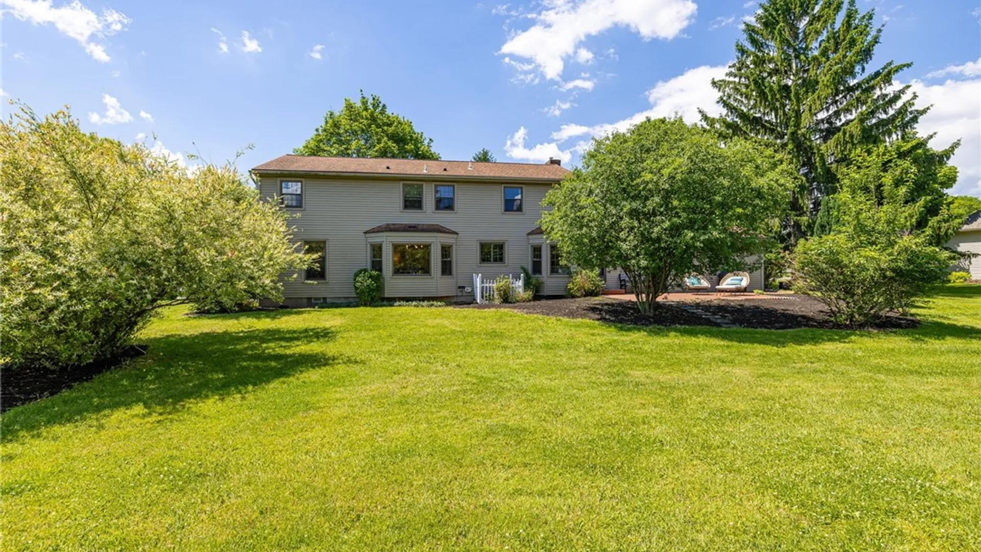 Property at 106 Stuyvesant Road, Pittsford, NY 14534 46