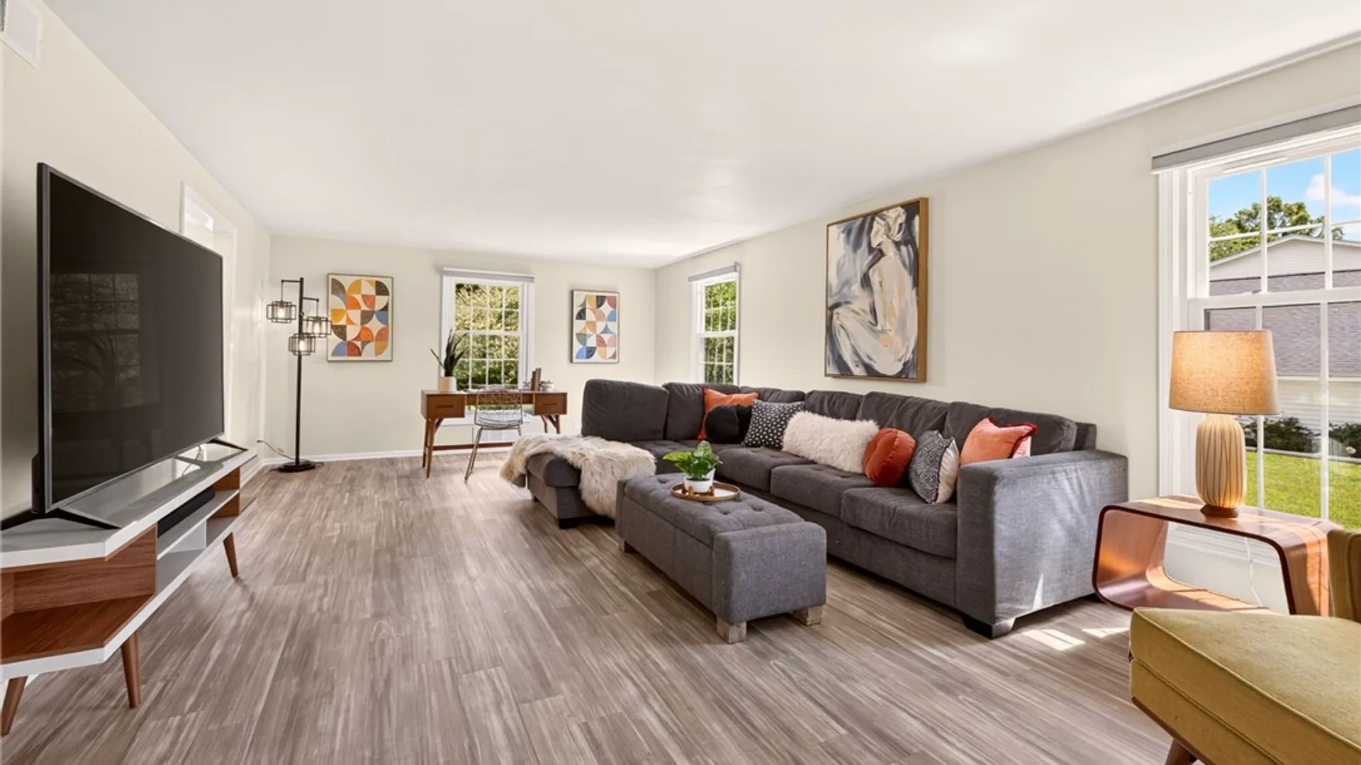 Property at 106 Stuyvesant Road, Pittsford, NY 14534 8