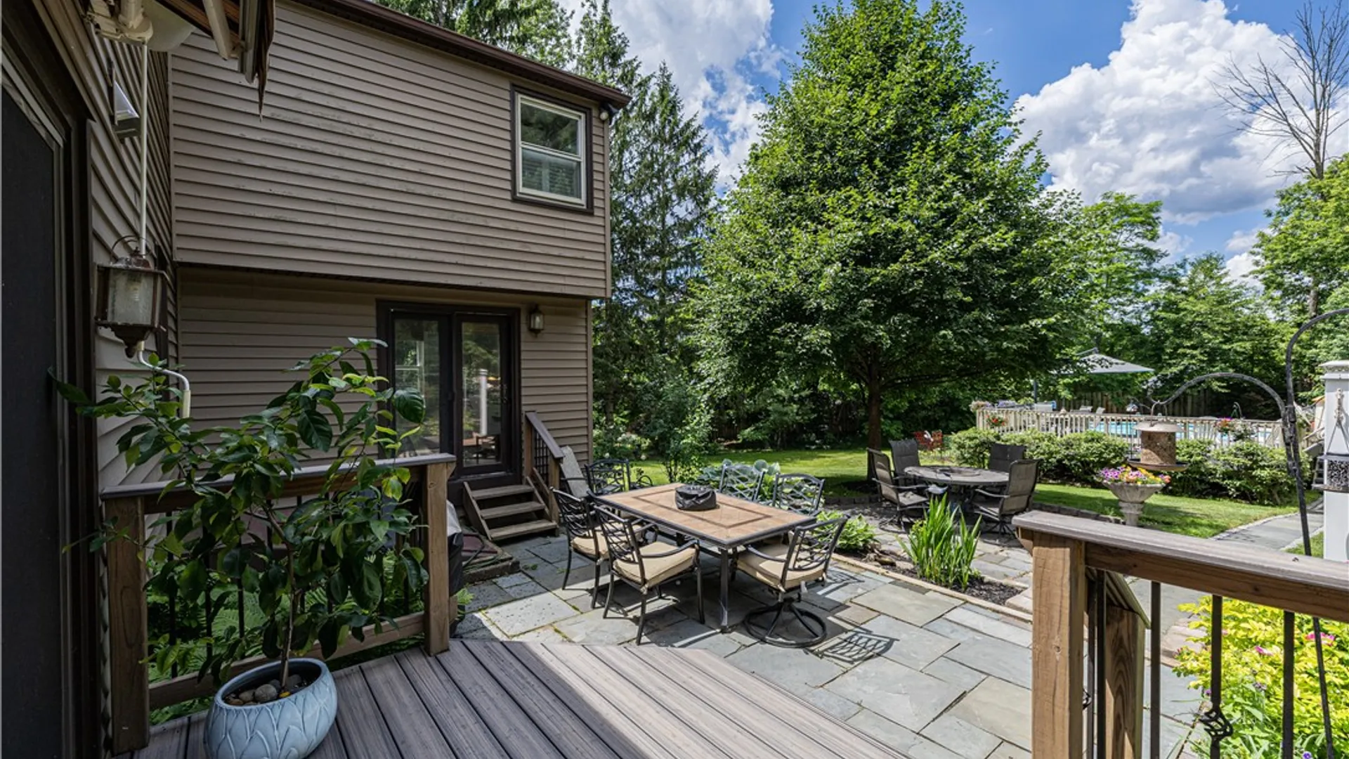 Property at 11 Country Downs Circle, Perinton, NY 14450 32