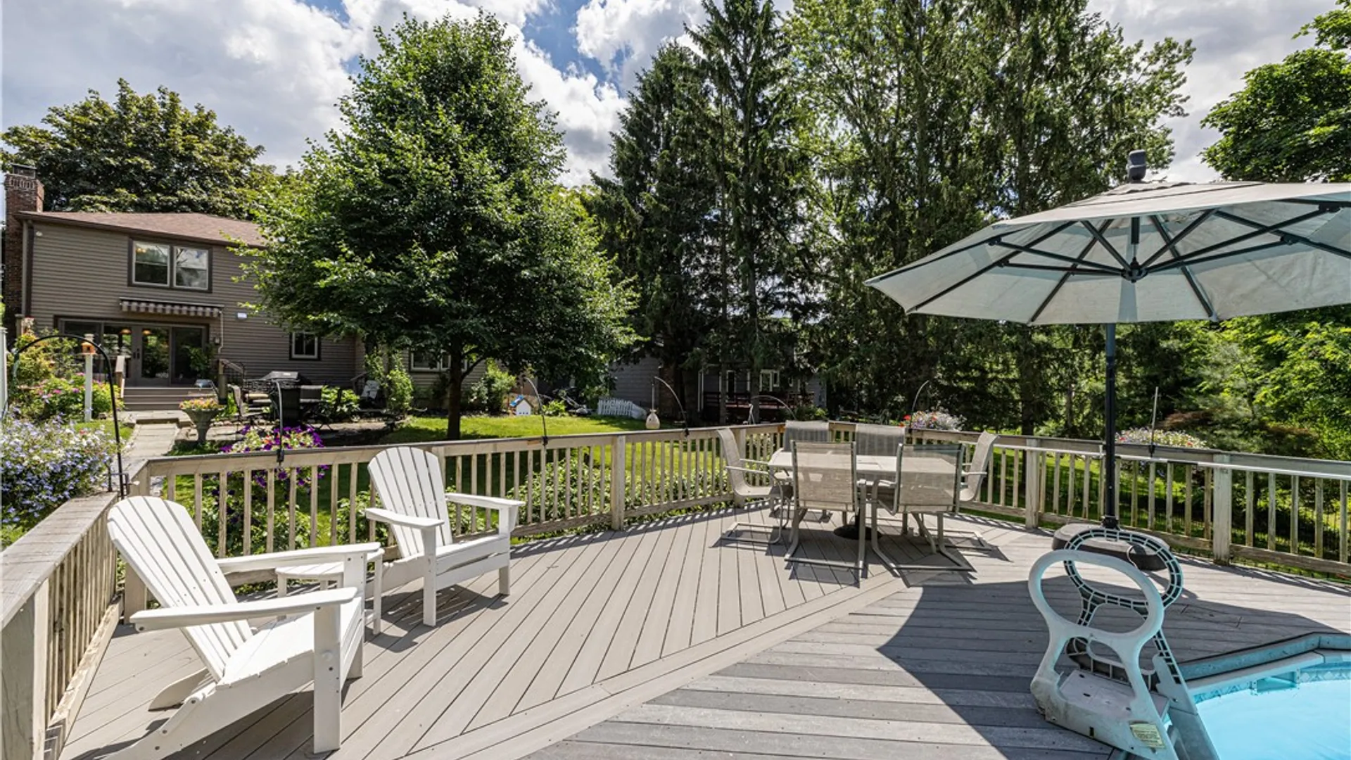 Property at 11 Country Downs Circle, Perinton, NY 14450 36