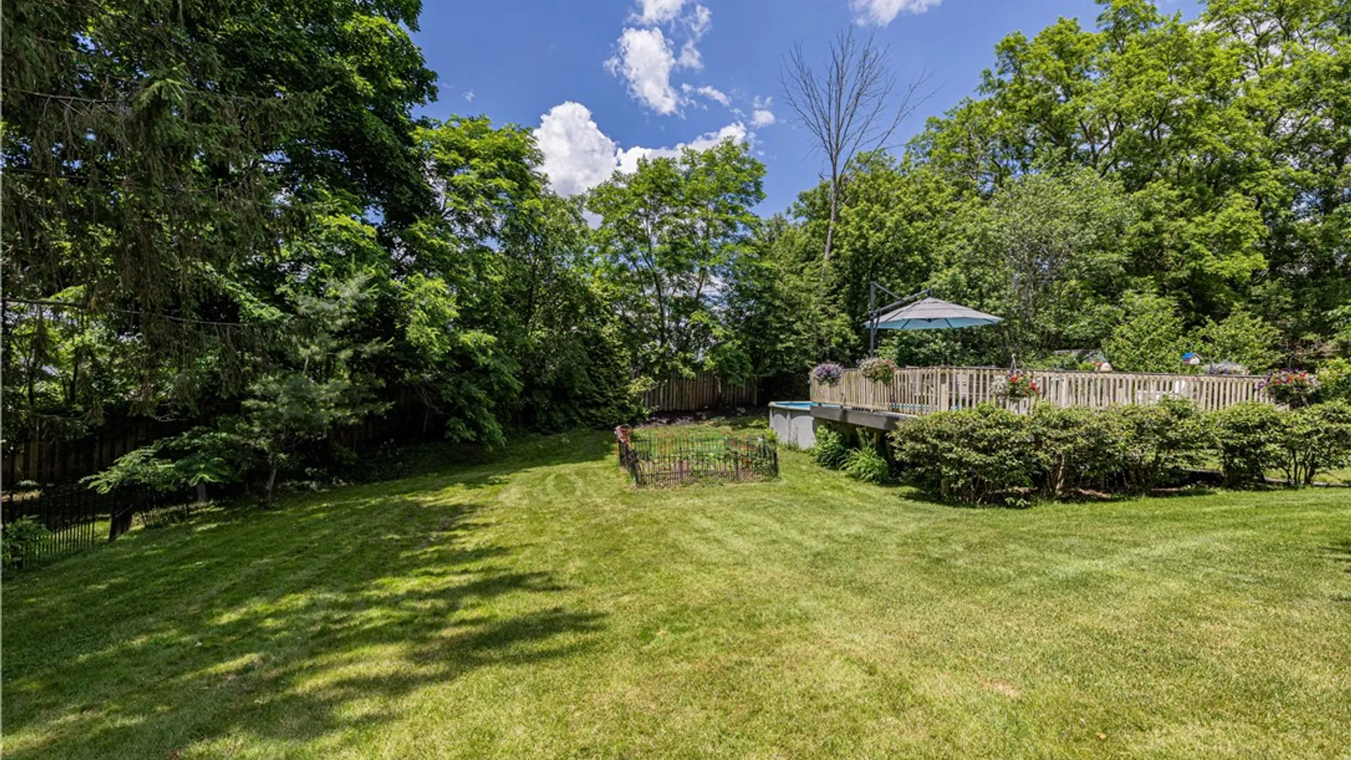 Property at 11 Country Downs Circle, Perinton, NY 14450 38