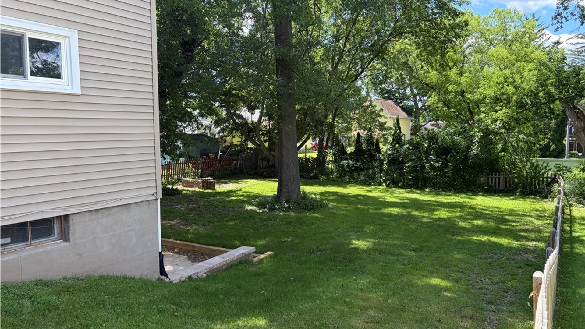Property at 18 Briggs Avenue, Perinton, NY 14450 19