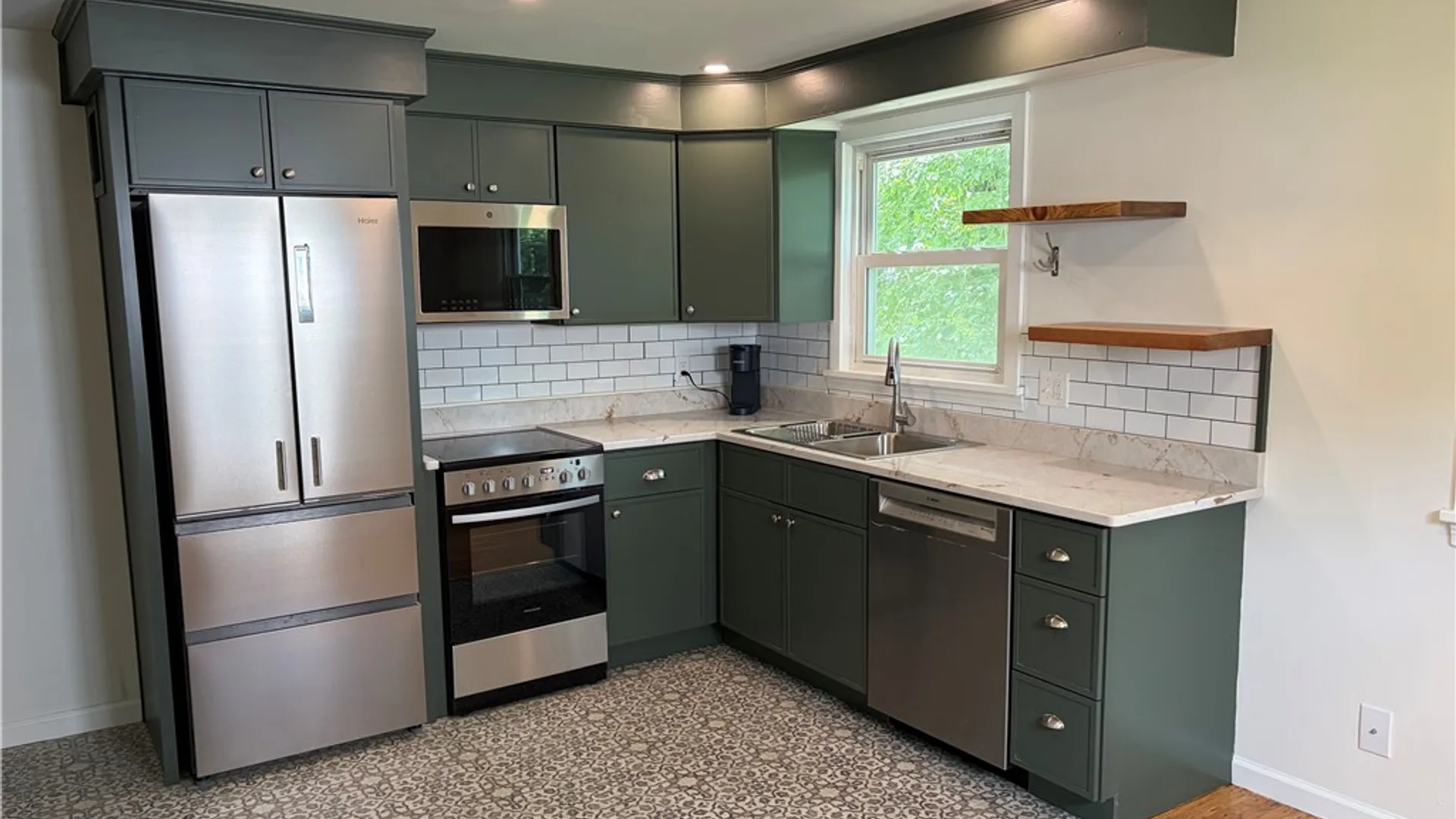 Property at 18 Briggs Avenue, Perinton, NY 14450 6
