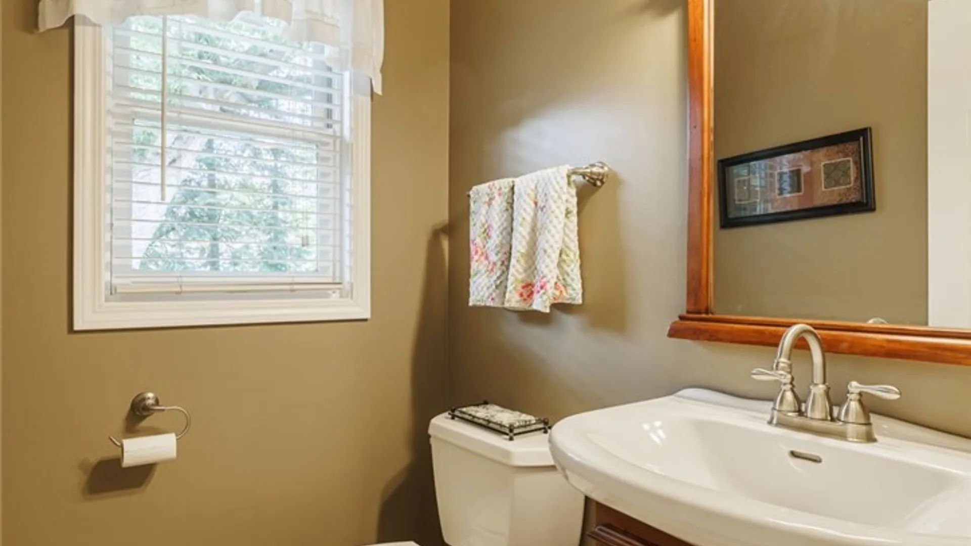 Property at 54 Random Knolls Drive, Penfield, NY 14526 24