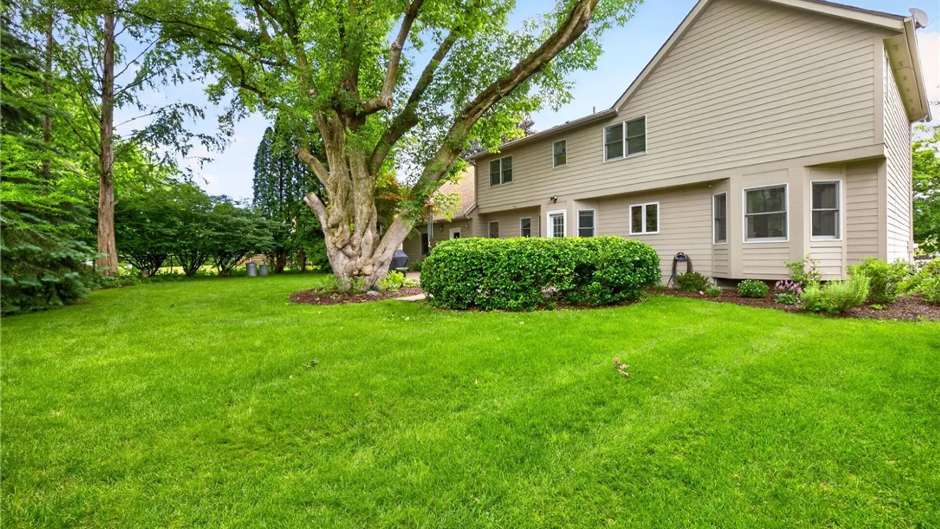 Property at 54 Random Knolls Drive, Penfield, NY 14526 44