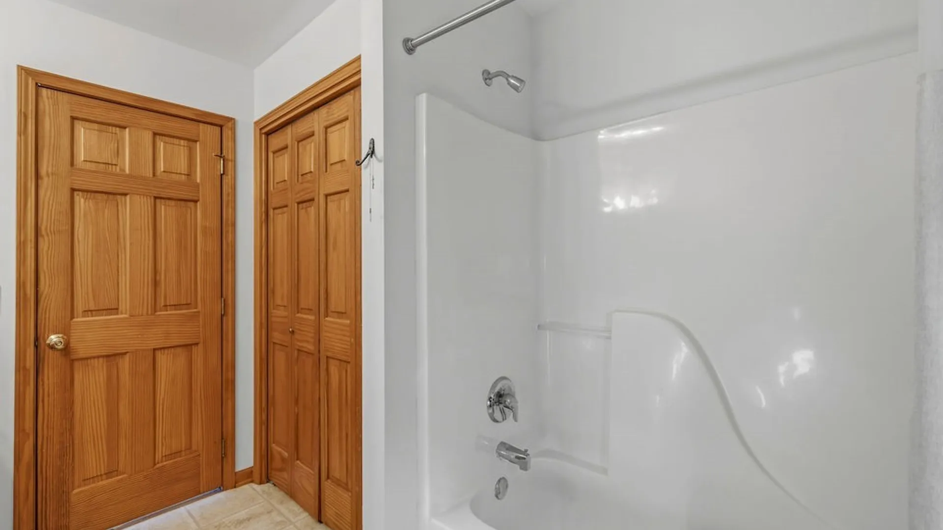 Property at 3199 W River Road, Grand Island, NY 14072 35