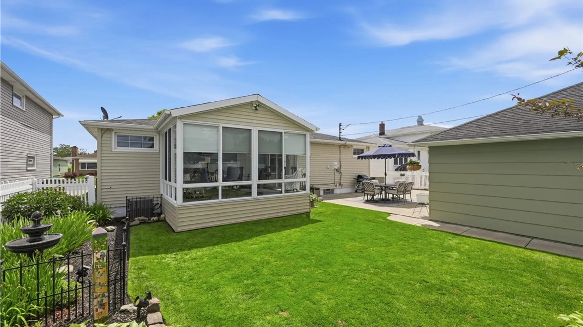 Property at 65 Leni Lane, Cheektowaga, NY 14225 20