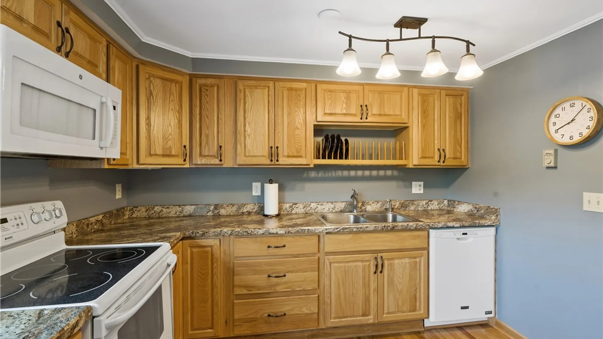 Property at 7749 New Hope, Clay, NY 13090 12