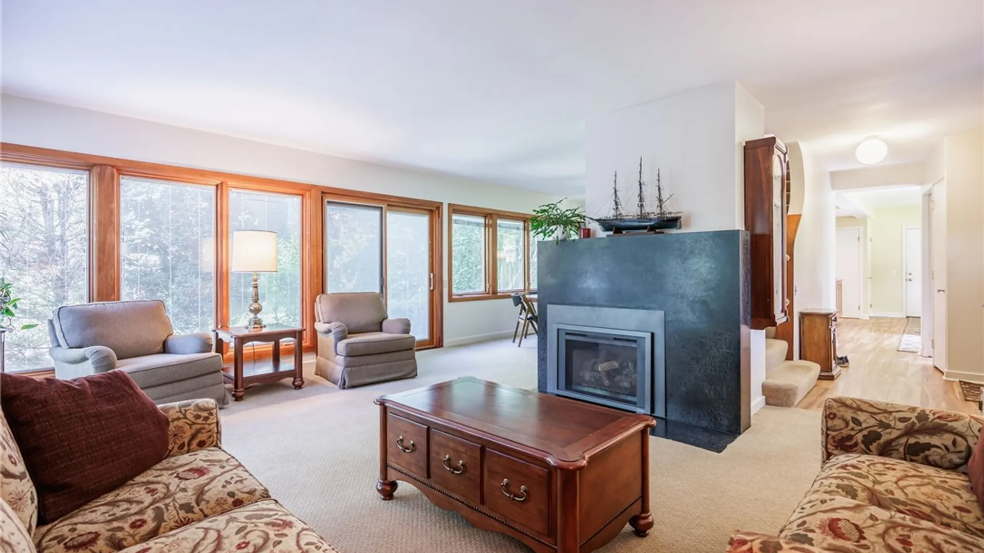 Property at 291 Weymouth Drive, Brighton, NY 14625 4