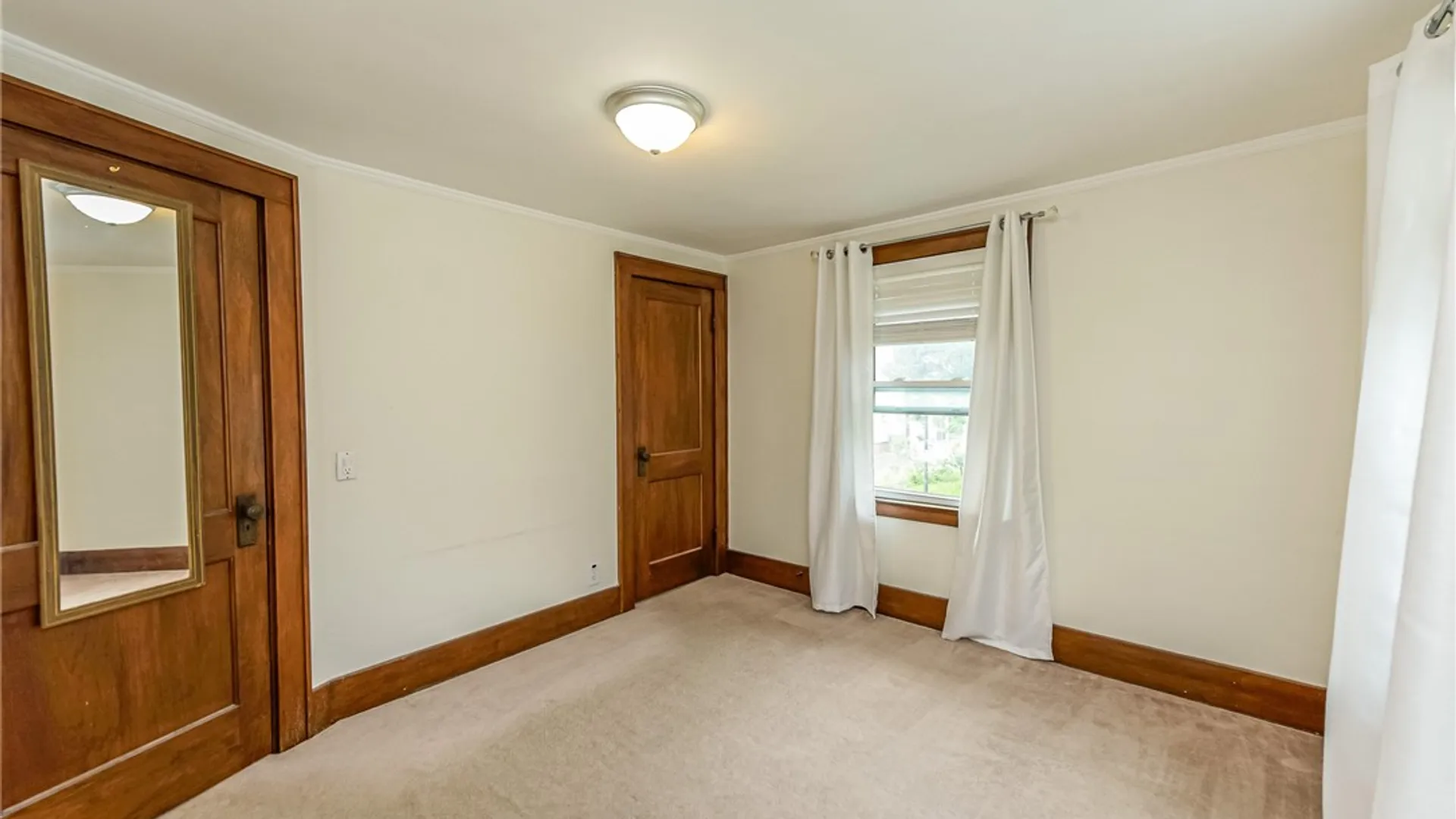 Property at 172 Bedford Street, Rochester, NY 14609 17