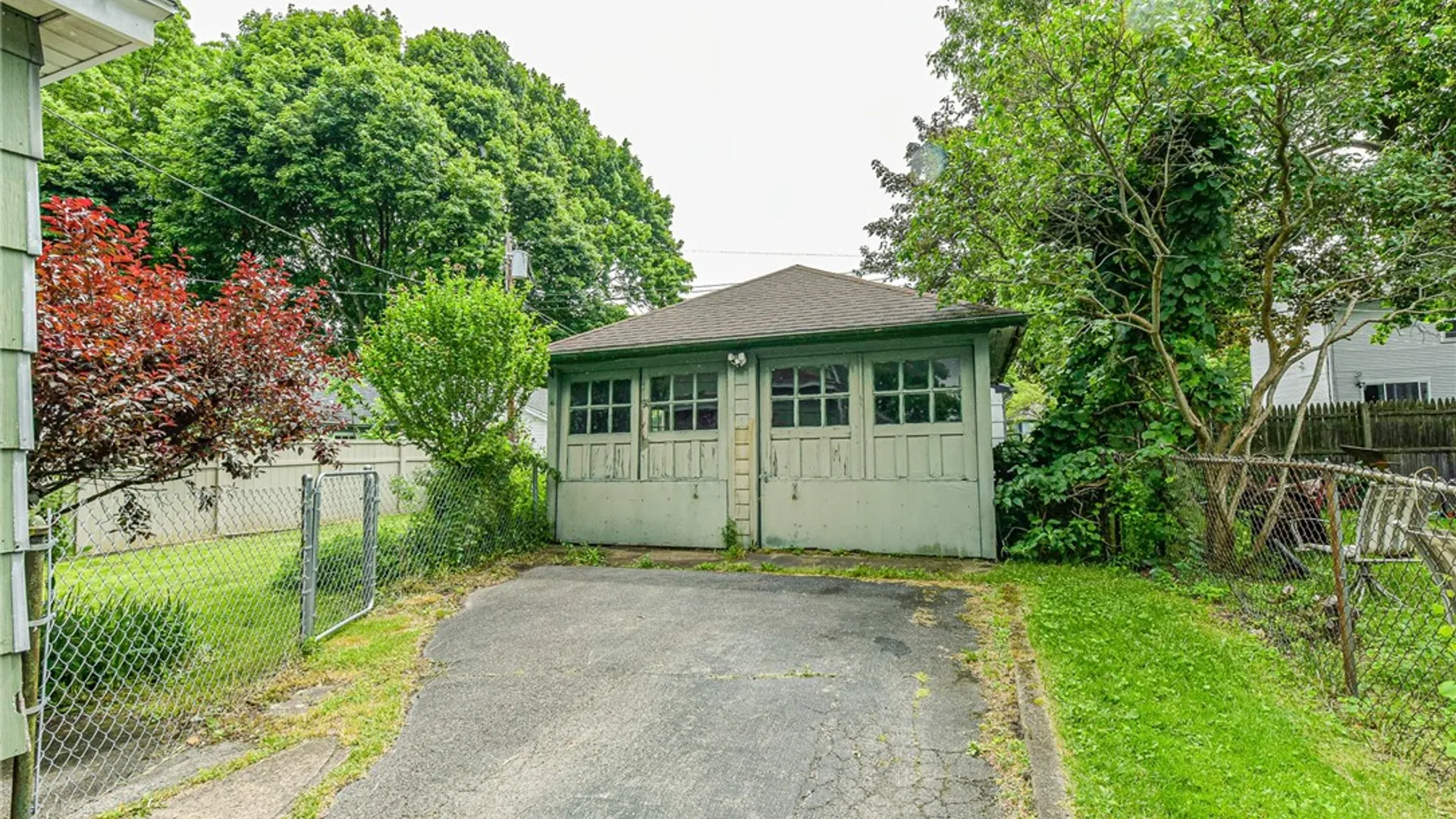 Property at 172 Bedford Street, Rochester, NY 14609 9