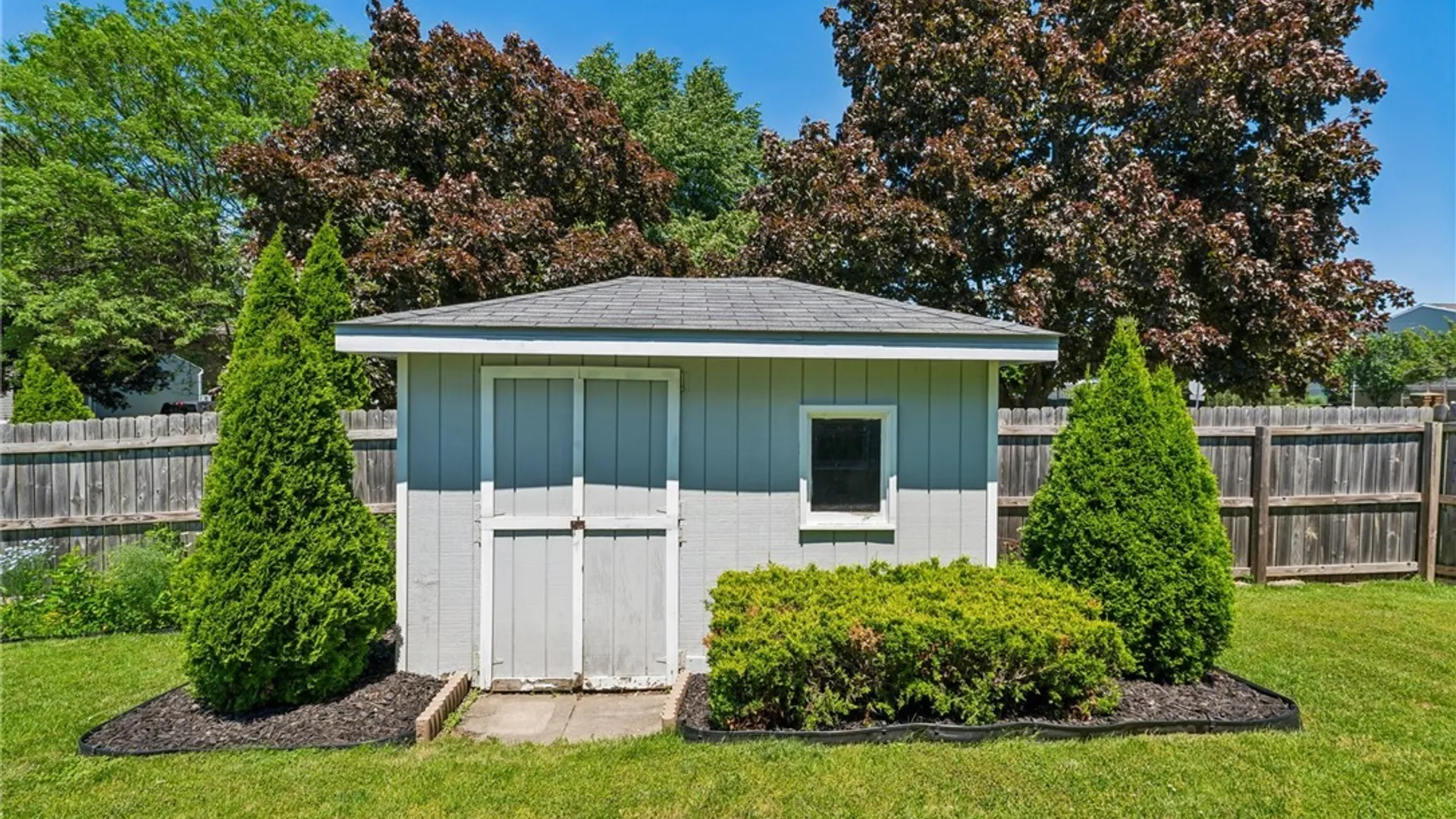 Property at 92 Woodgate Drive, Cheektowaga, NY 14227 37