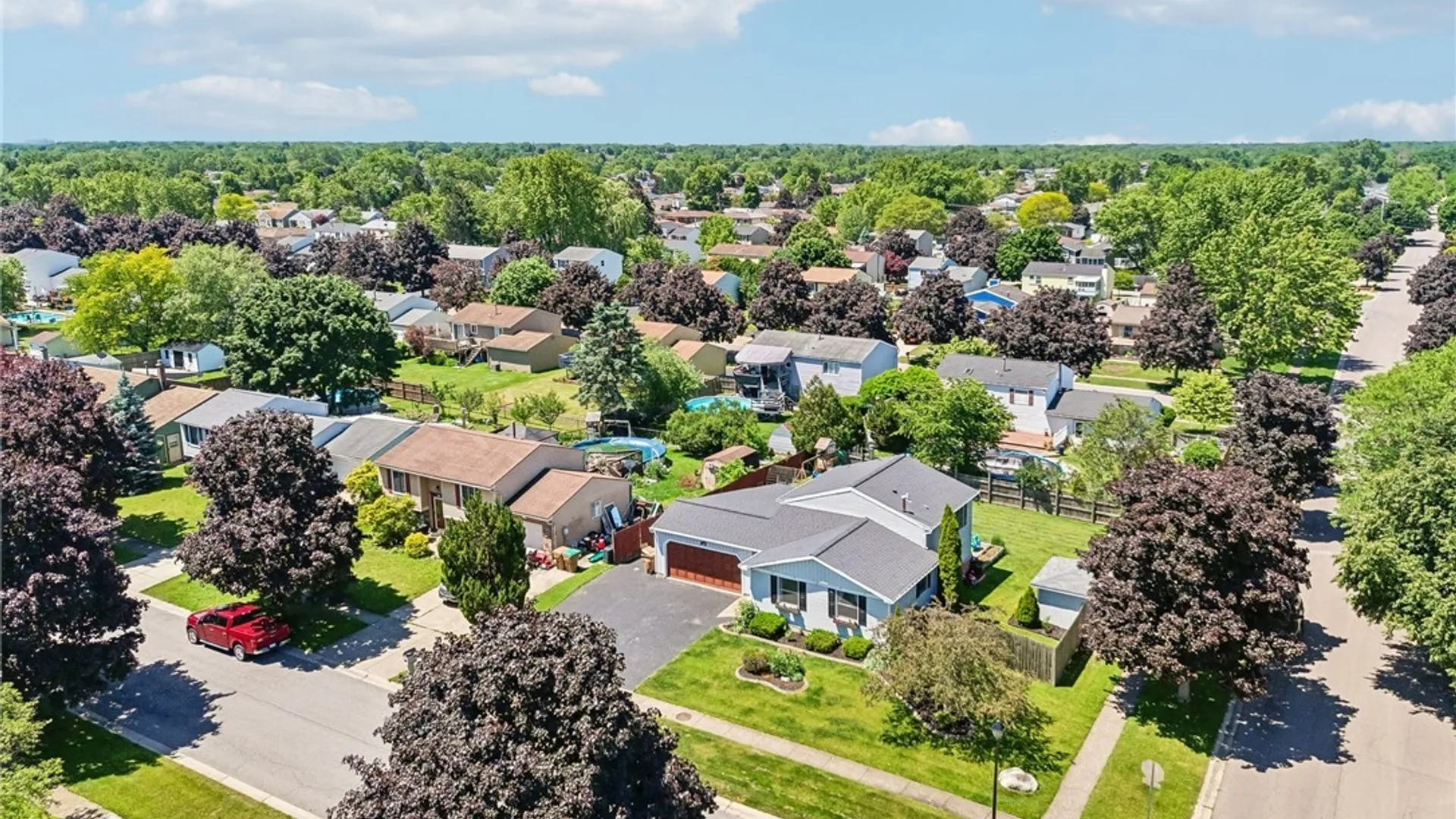 Property at 92 Woodgate Drive, Cheektowaga, NY 14227 39