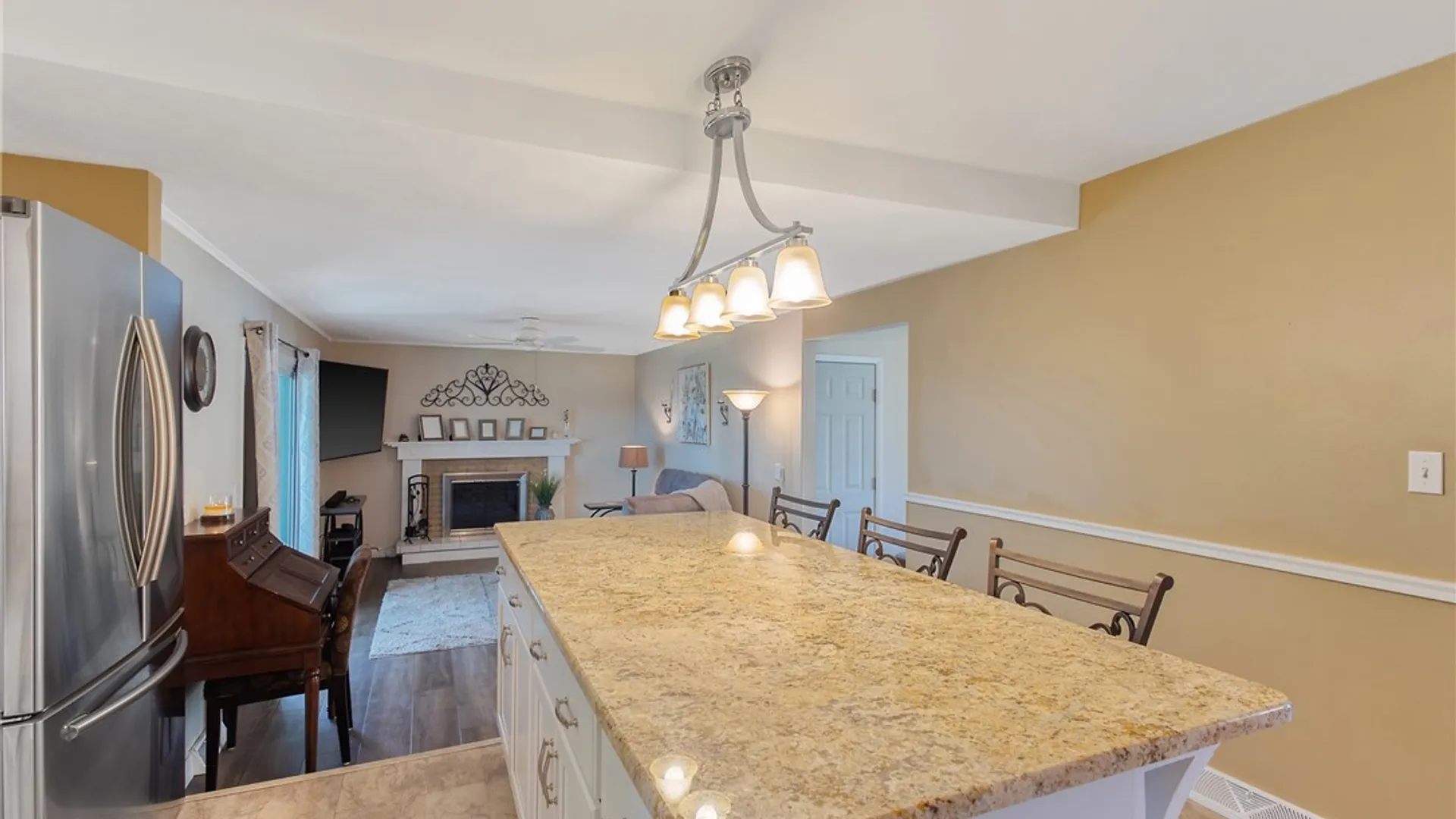 Property at 8023 Evesborough Drive, Clay, NY 13041 15