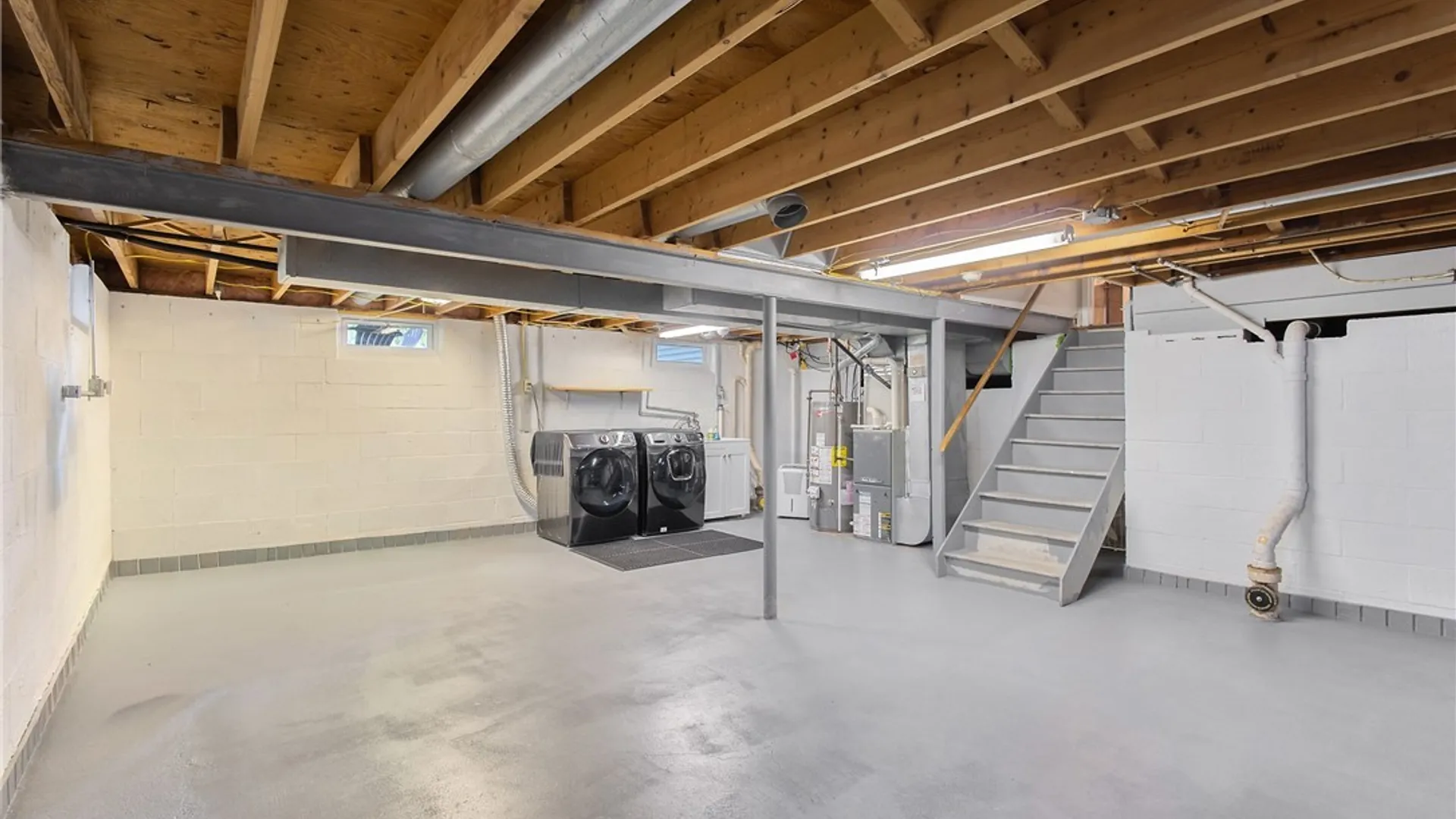 Property at 8023 Evesborough Drive, Clay, NY 13041 30