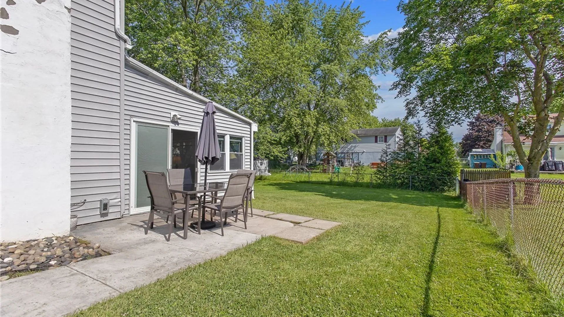 Property at 8023 Evesborough Drive, Clay, NY 13041 34