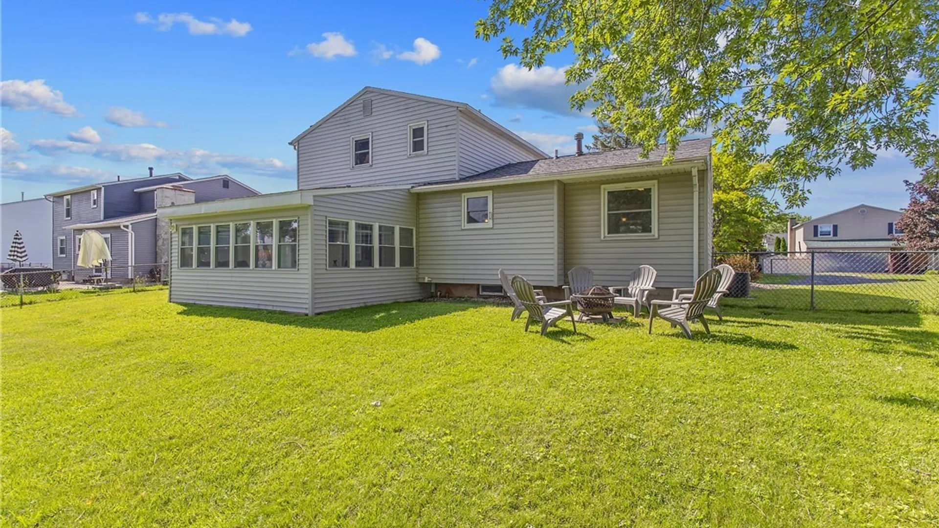 Property at 8023 Evesborough Drive, Clay, NY 13041 36