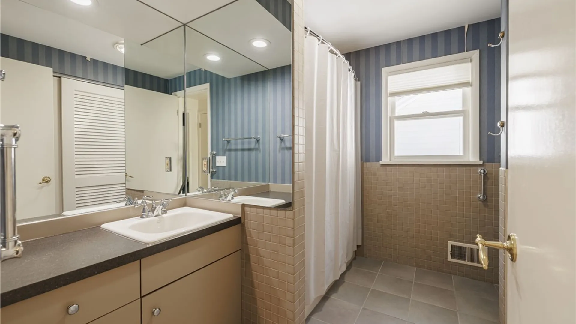 Property at 122 S Main Street, Pittsford, NY 14534 31