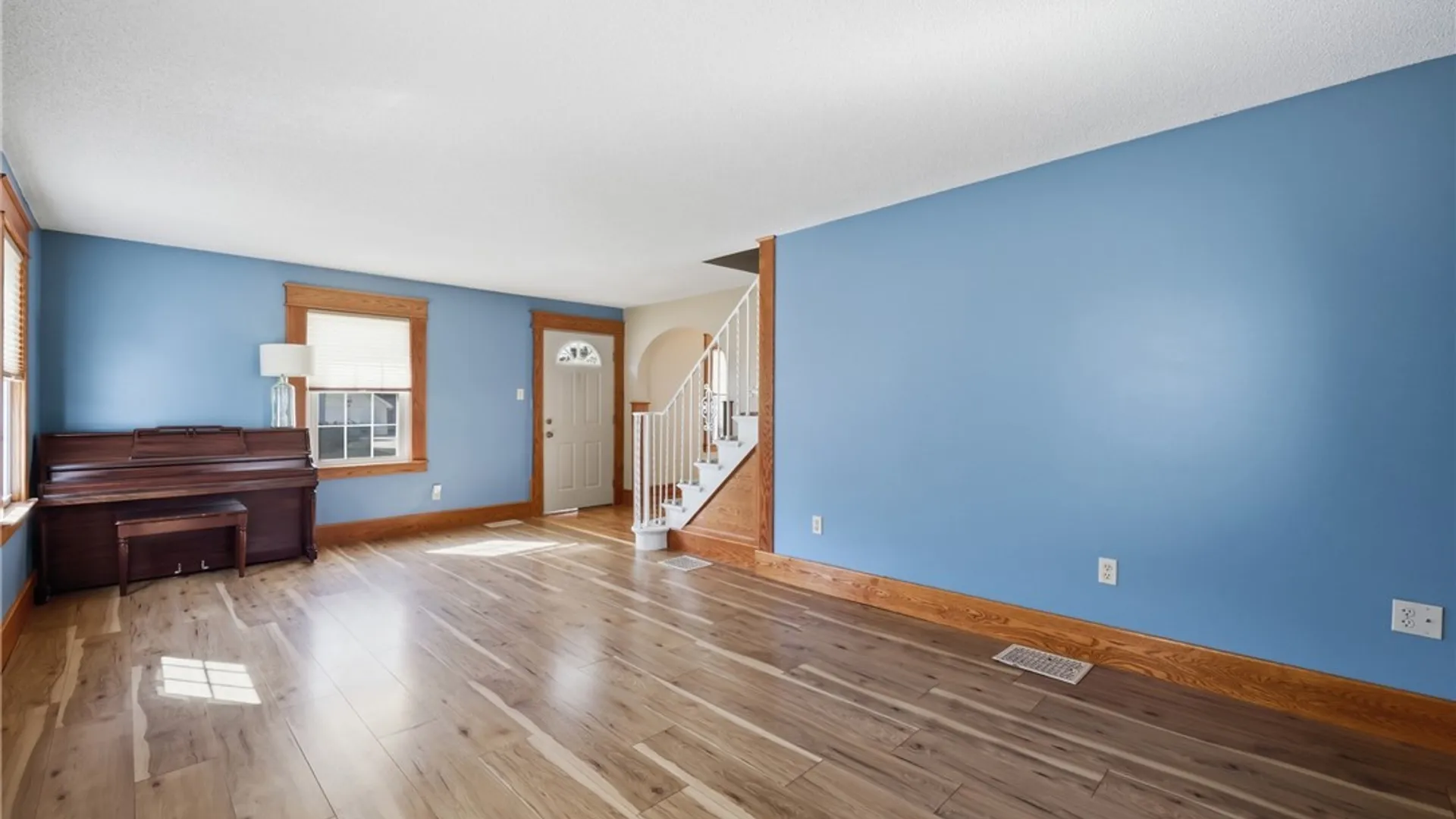 Property at 228 Jackson Avenue, North Tonawanda, NY 14120 4