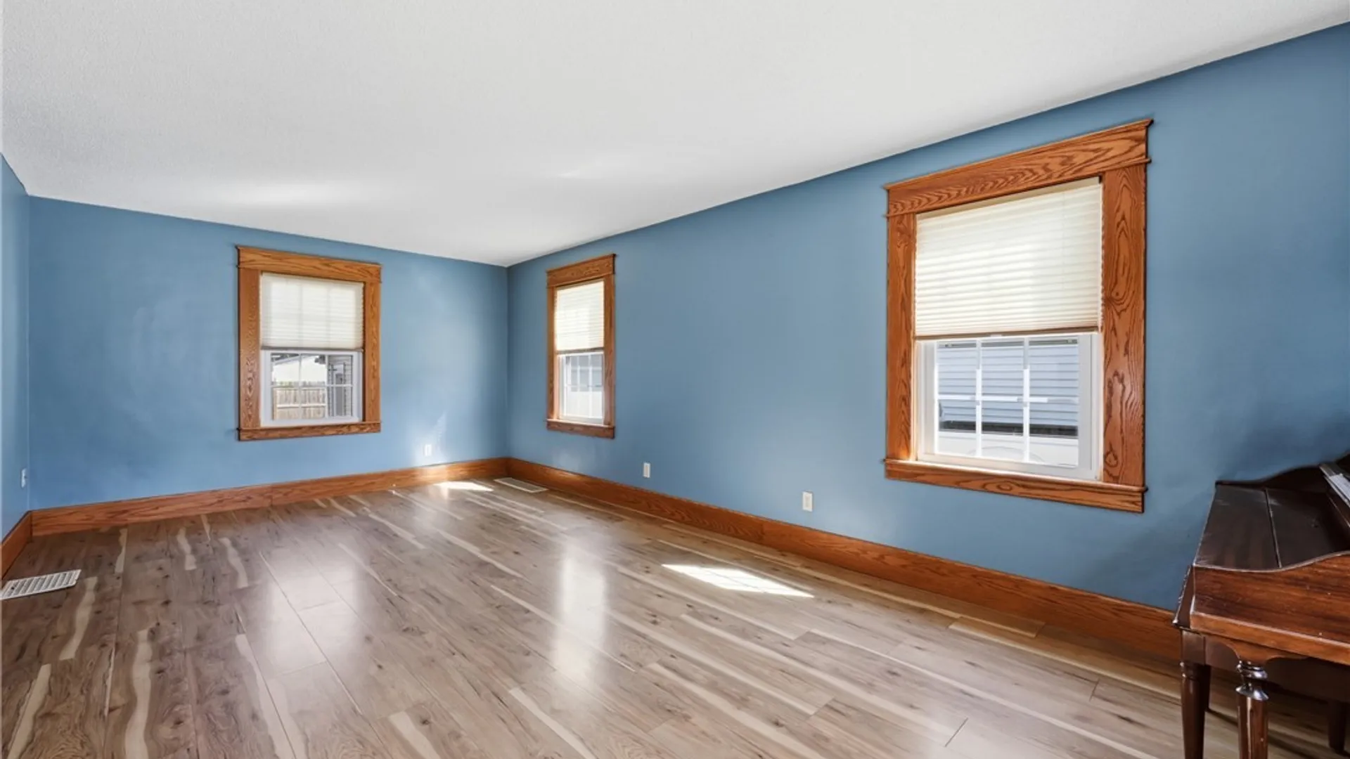 Property at 228 Jackson Avenue, North Tonawanda, NY 14120 7