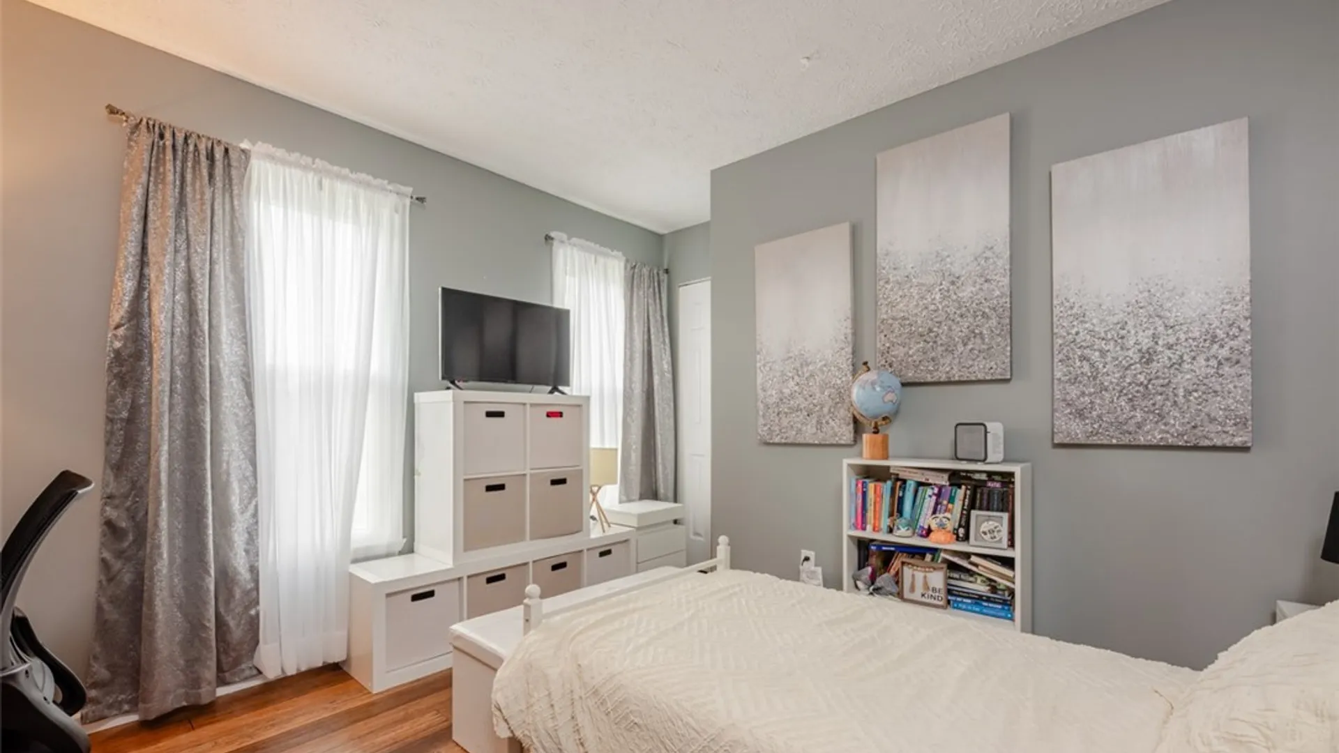 Property at 10 Constitution Circle, Chili, NY 14624 23