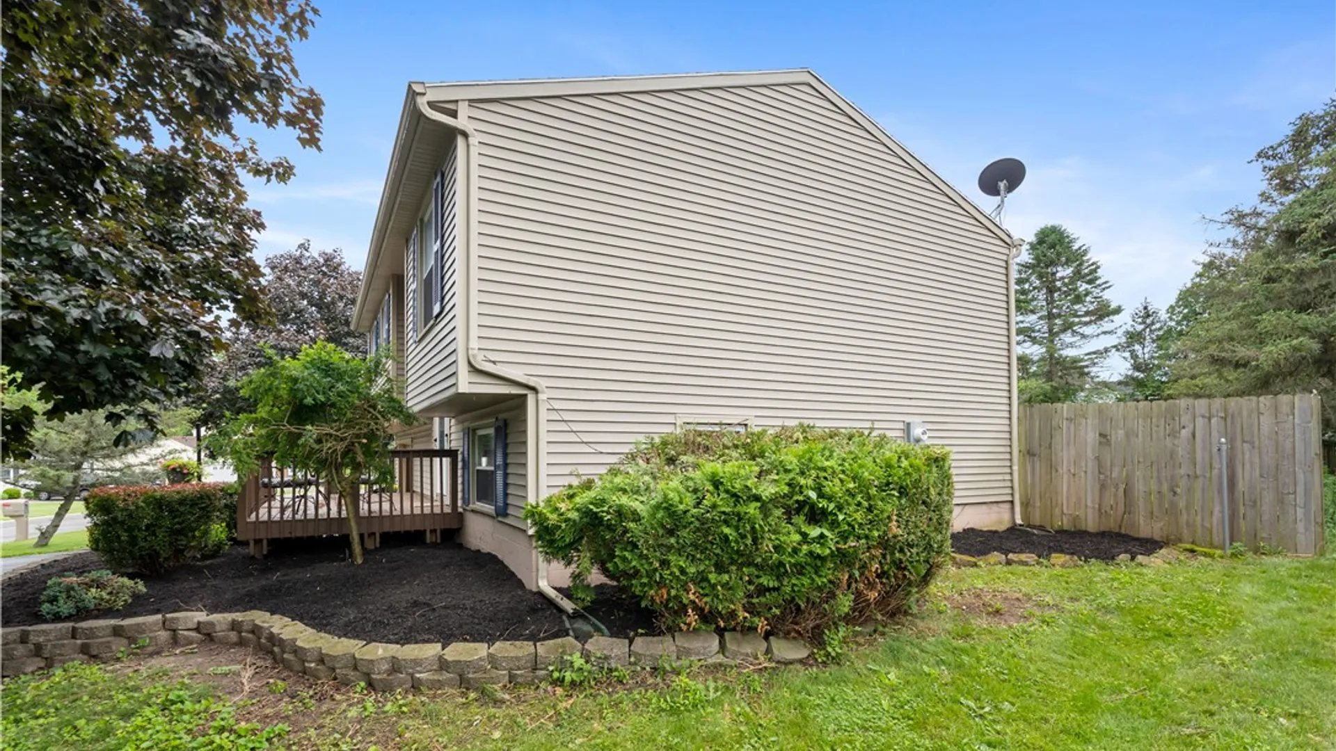 Property at 1533 Elderberry Circle, Walworth, NY 14568 37