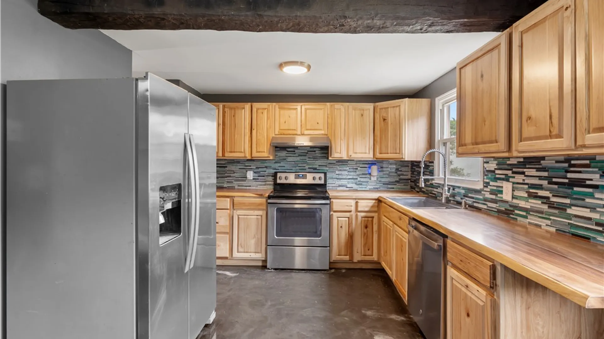 Property at 1533 Elderberry Circle, Walworth, NY 14568 6