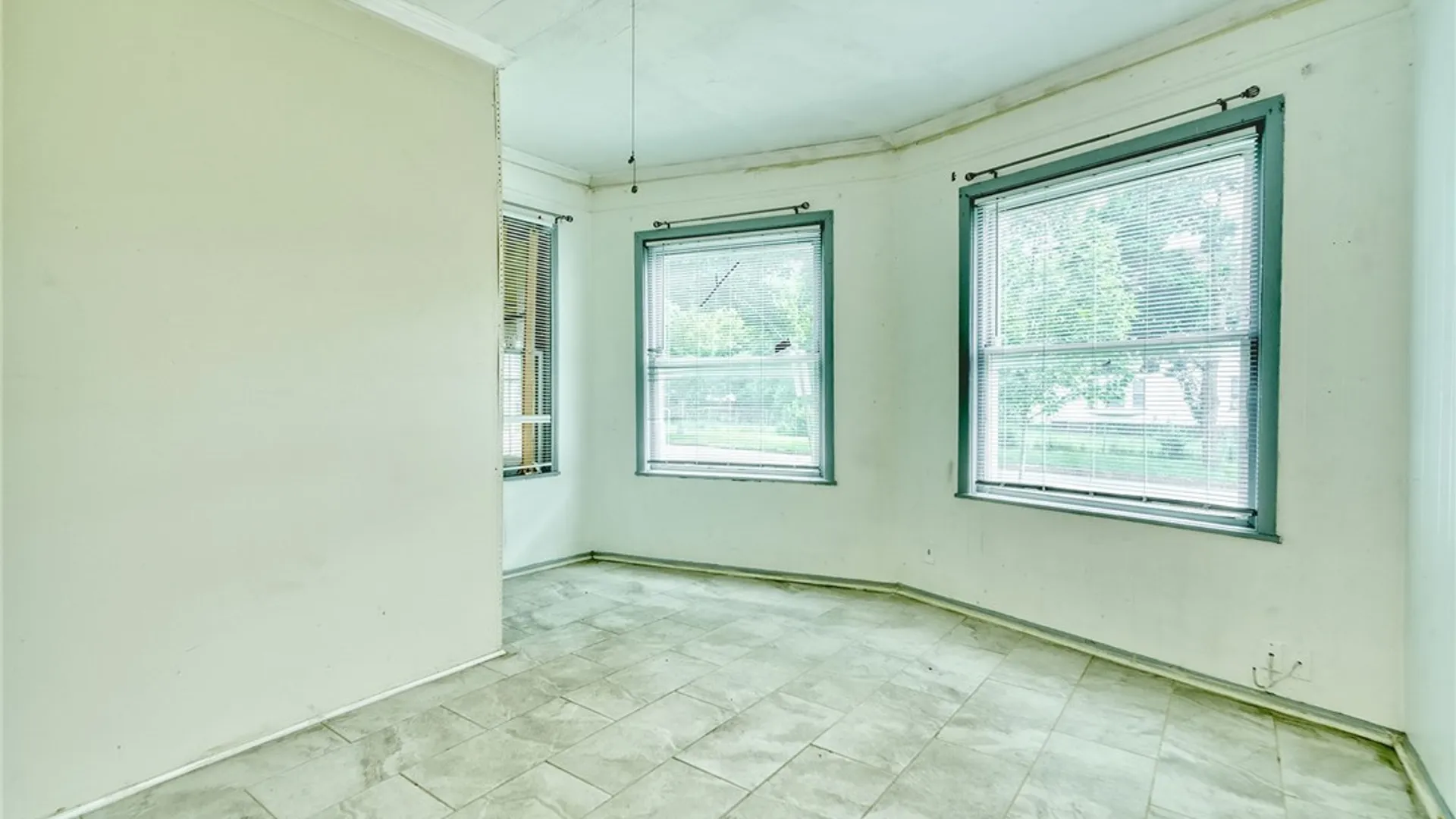 Property at 498 Emerson Street, Rochester, NY 14613 7