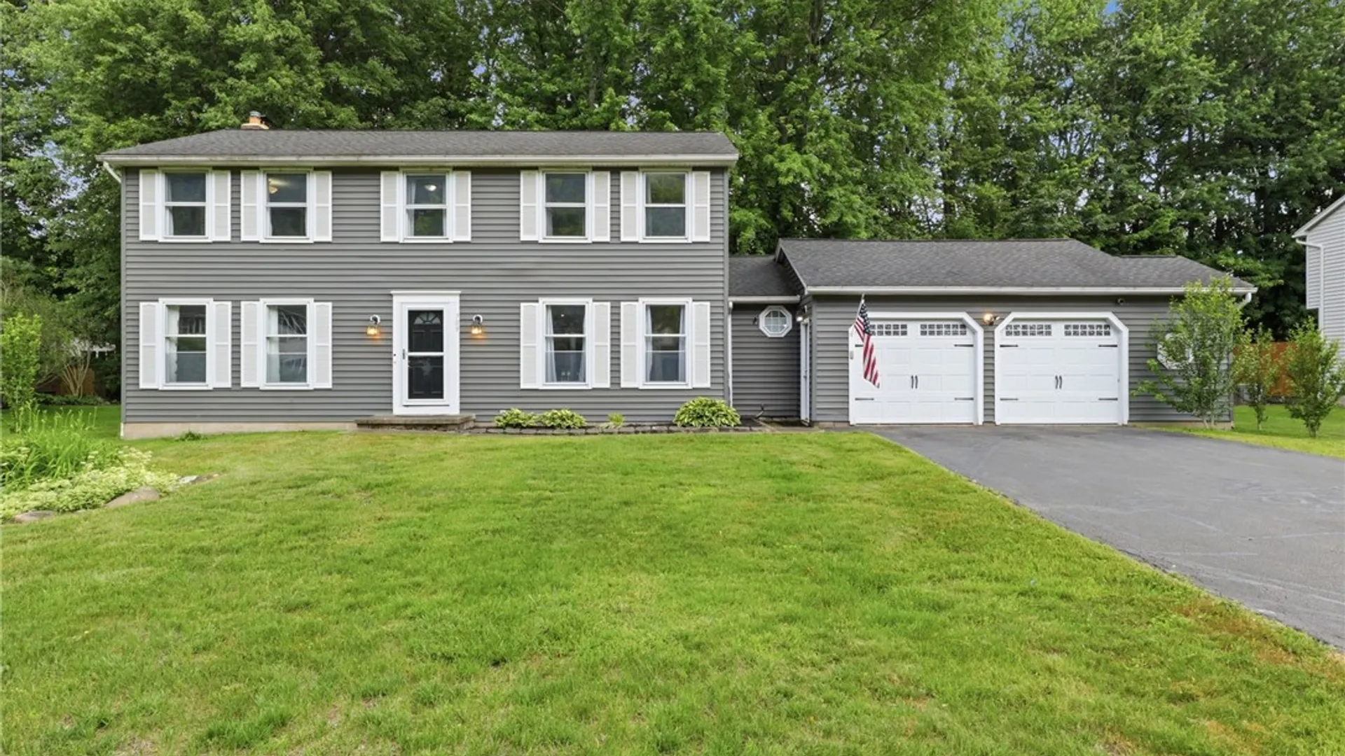 Property at 709 Audley End, Webster, NY 14580 2