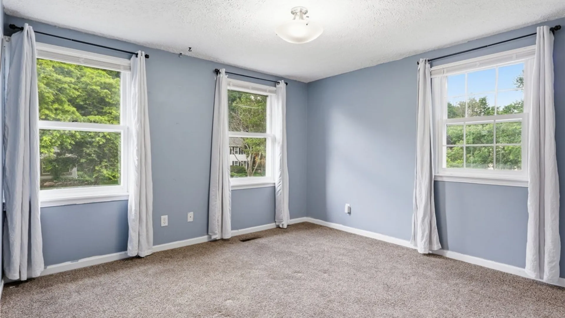 Property at 709 Audley End, Webster, NY 14580 32