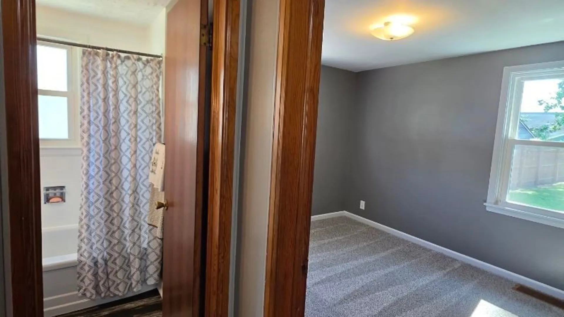 Property at 37 S Glidden Street, Cheektowaga, NY 14206 16