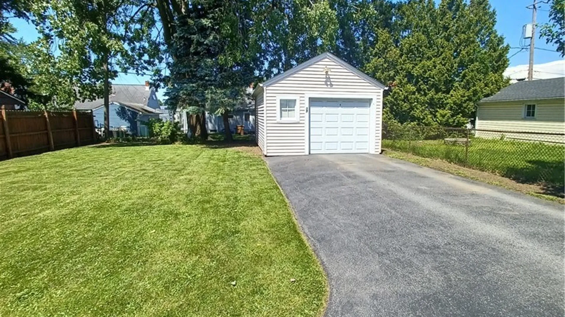 Property at 37 S Glidden Street, Cheektowaga, NY 14206 2