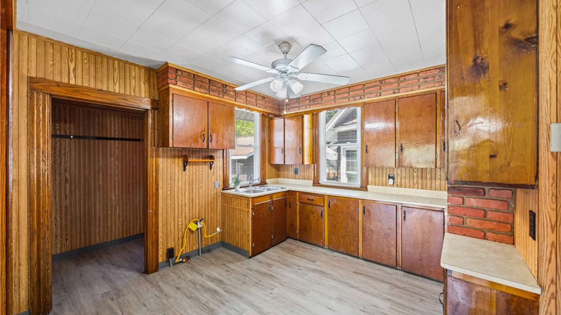 Property at 3989 Lake Avenue, Rochester, NY 14612 23