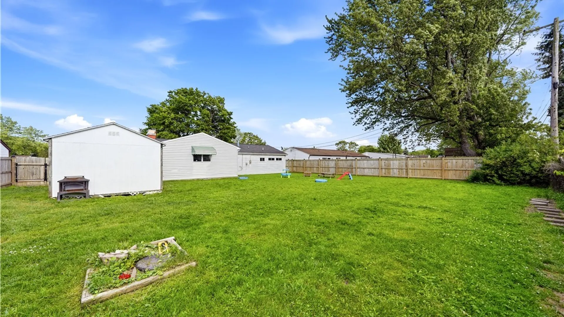 Property at 66 Alys Drive, Cheektowaga, NY 14043 38
