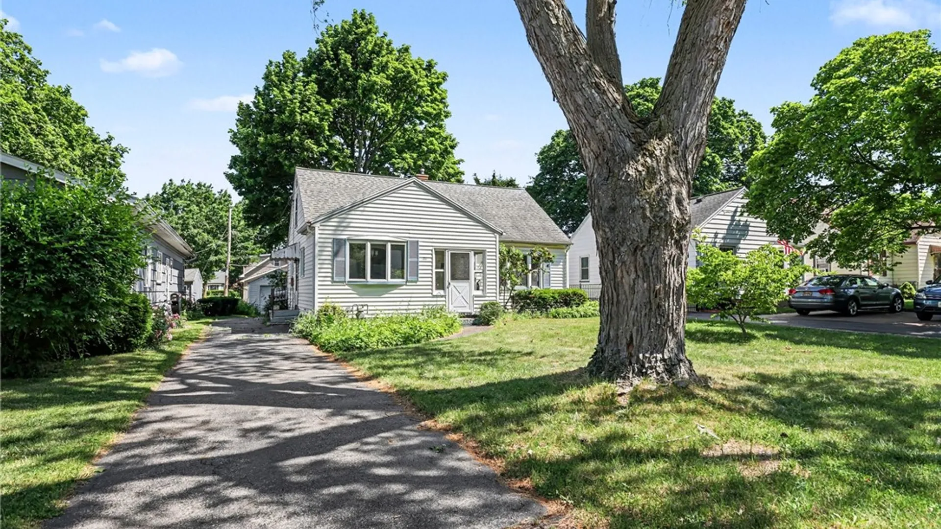 Property at 10 Heberton Road, Irondequoit, NY 14622 2