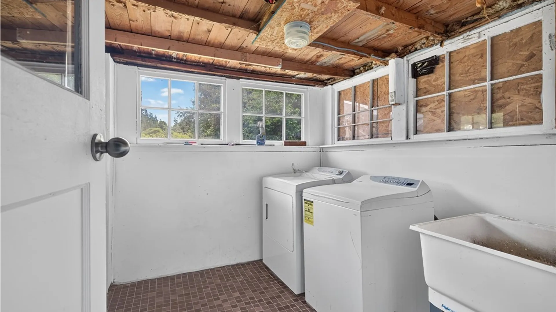Property at 2623 Hakanaw Avenue, Hamburg, NY 14075 11