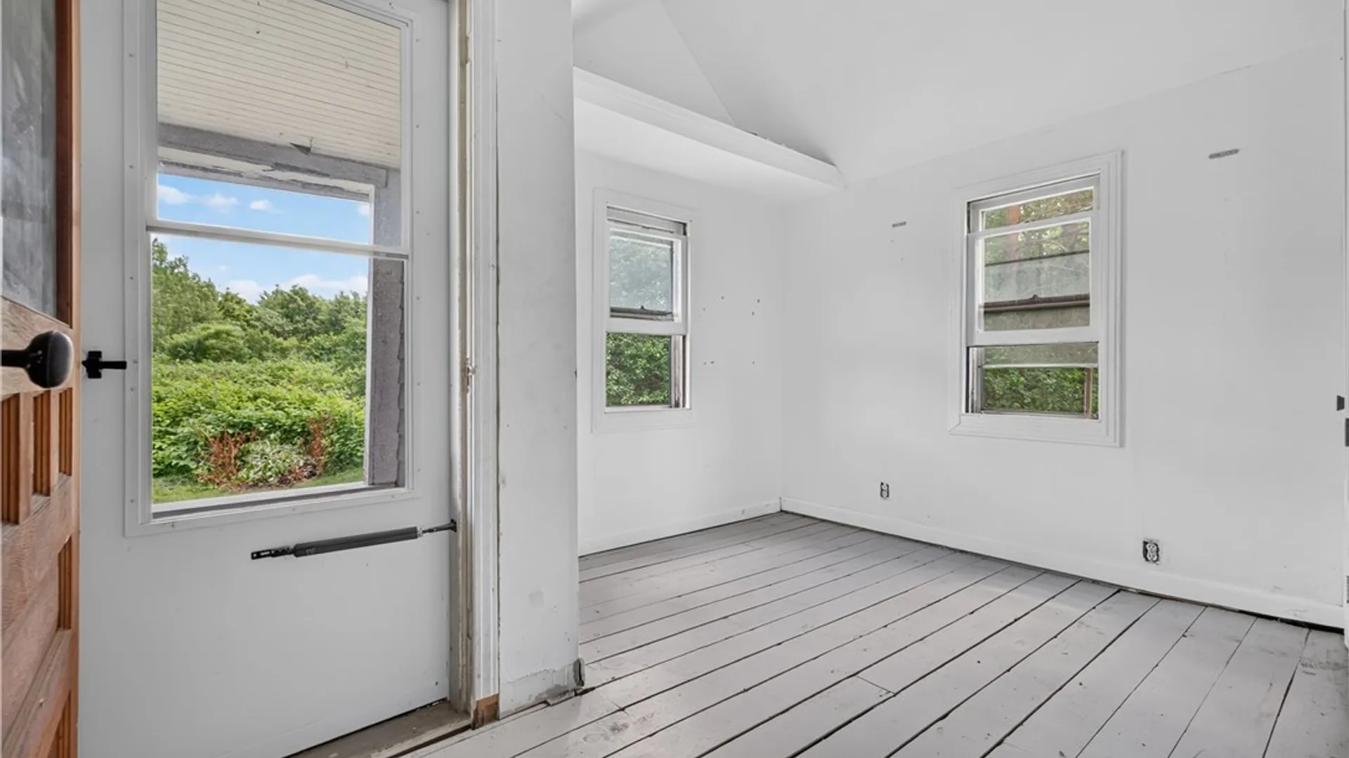 Property at 2623 Hakanaw Avenue, Hamburg, NY 14075 13