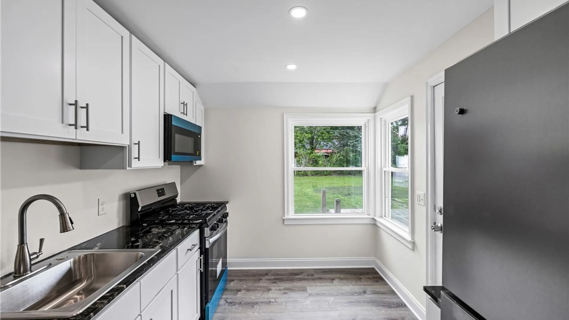 Property at 333 Niagara Falls Boulevard, Amherst, NY 14226 5