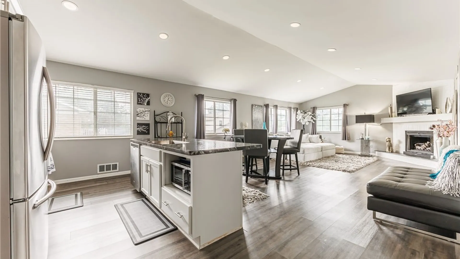 Property at 31A Veldor Park, Greece, NY 14612 15