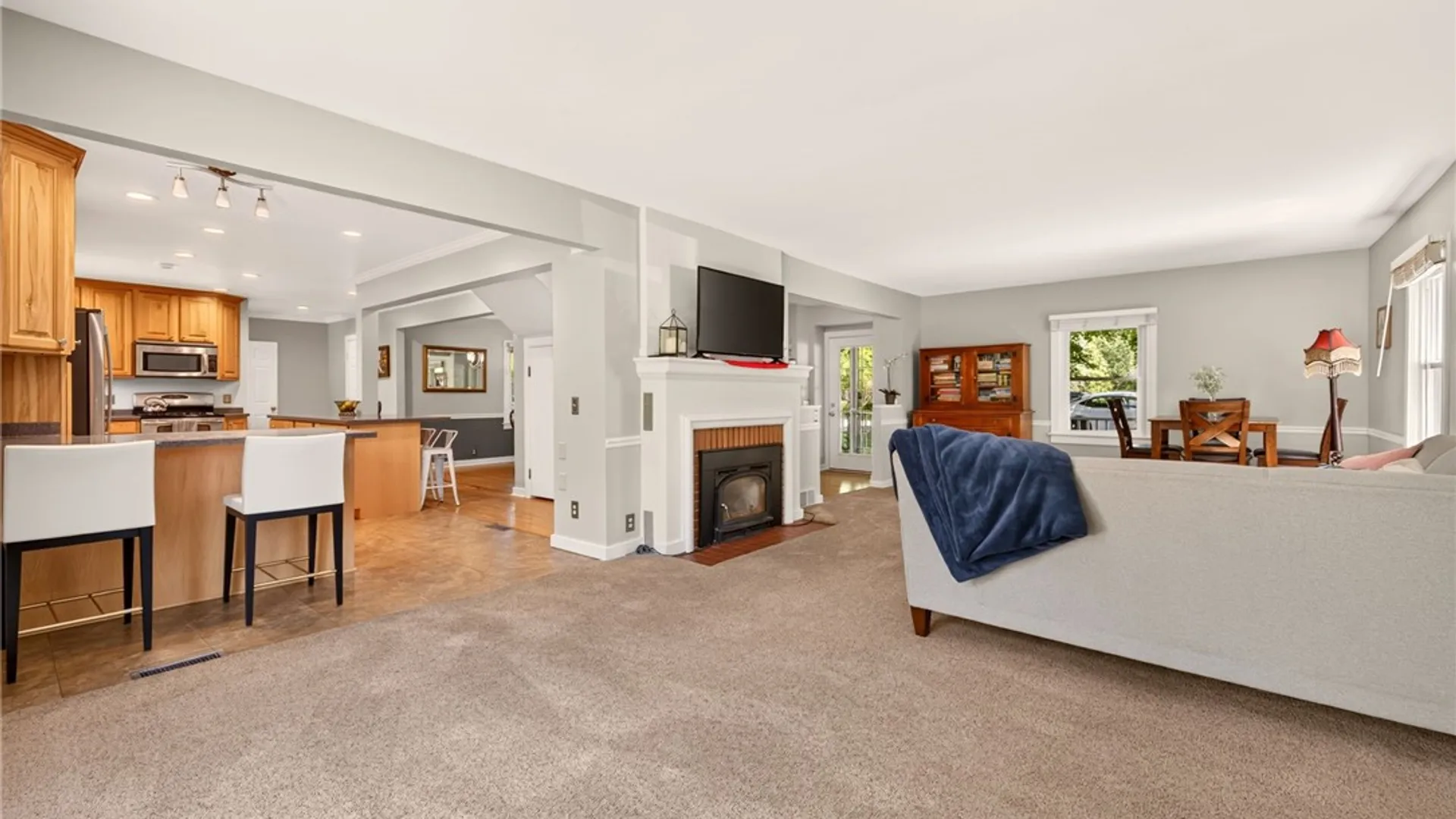 Property at 14 Howard Avenue, East Bloomfield, NY 14469 14